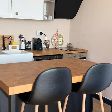 Annabella's Place Apartment