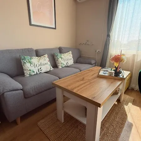 Annabella's Place Apartment *