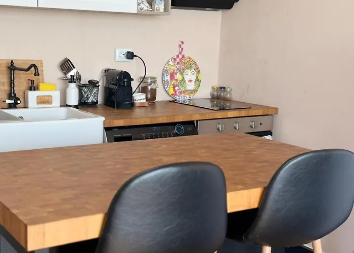 Annabella's Place Апартаменты